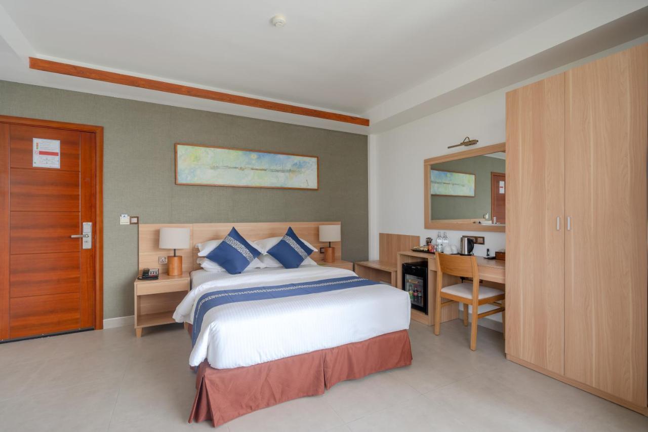 Ayala Oceanview Maldives Otel Gulhi Dış mekan fotoğraf