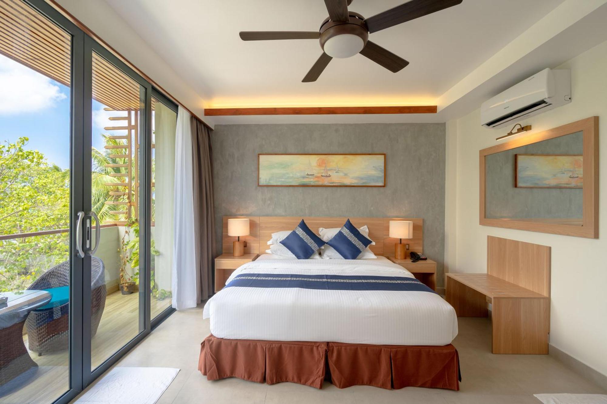 Ayala Oceanview Maldives Otel Gulhi Dış mekan fotoğraf